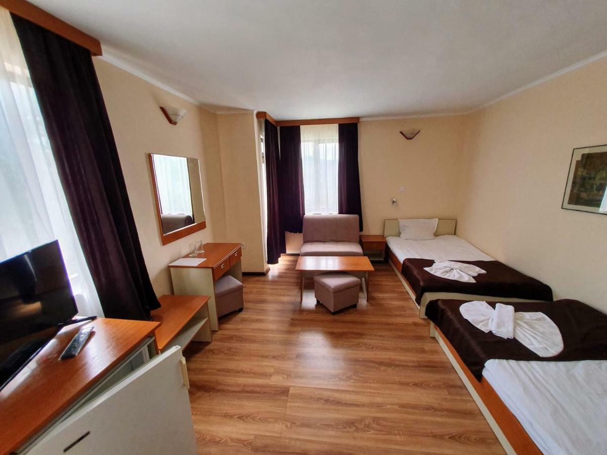 Hotel Sigma Kiten  Bagian luar foto